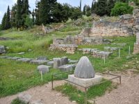 Delphi - Antiker Nabelstein (Kopie)  &ndash; &copy; Katrin Deutschbein (Eberhardt TRAVEL)