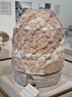 Delphi - Archäologisches Museum (Omphalos-Stein) &ndash; &copy; Katrin Deutschbein (Eberhardt TRAVEL)