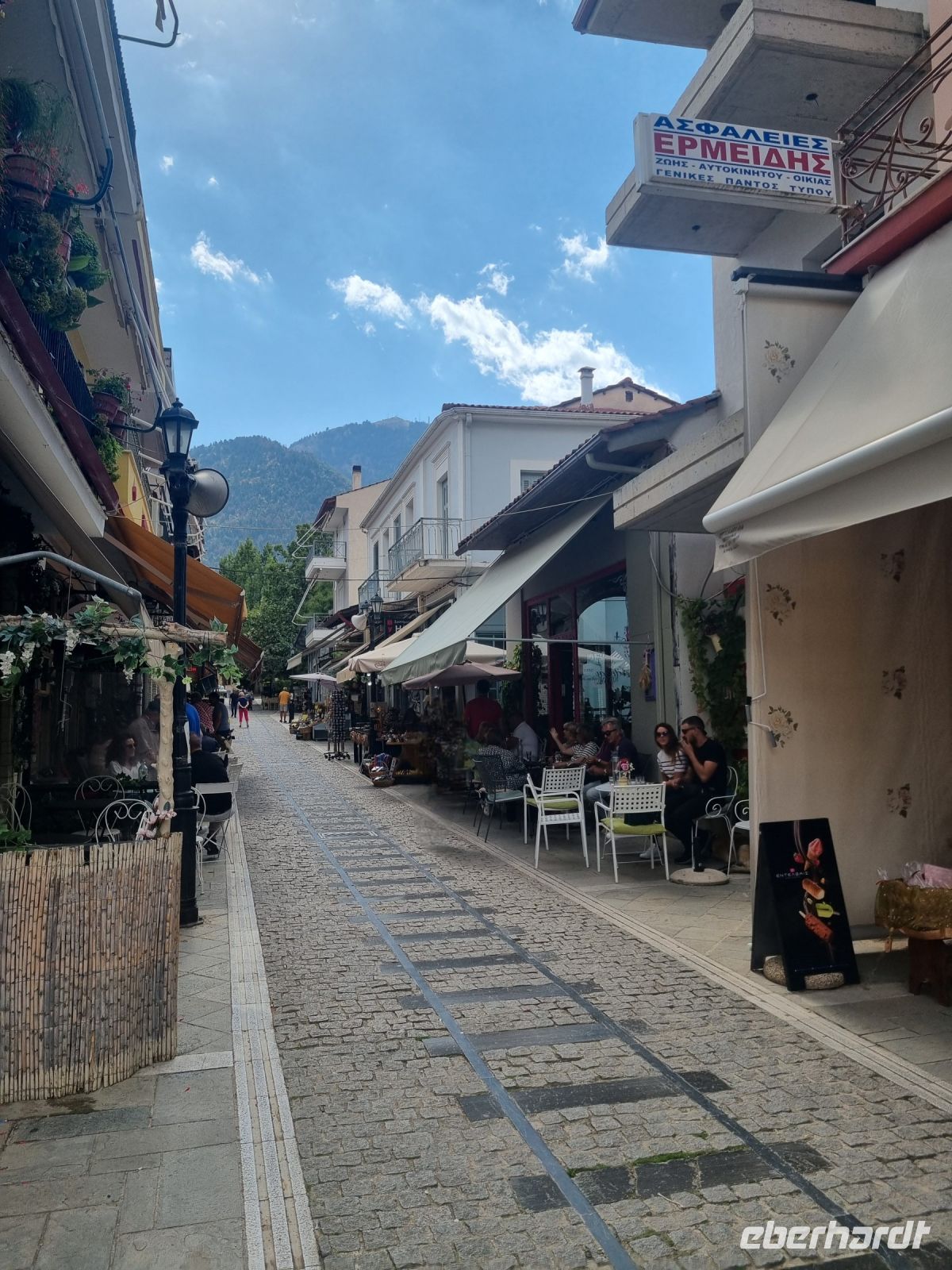 Kalavryta - Fußgängerzone  &ndash; &copy; Katrin Deutschbein (Eberhardt TRAVEL)