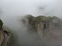 Meteora-Felsen &ndash; &copy; Katrin Deutschbein (Eberhardt TRAVEL)