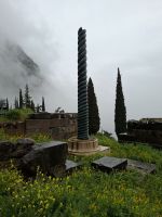 Delphi (Schlangensäule - Weihegabe der Griechen) &ndash; &copy; Katrin Deutschbein (Eberhardt TRAVEL)