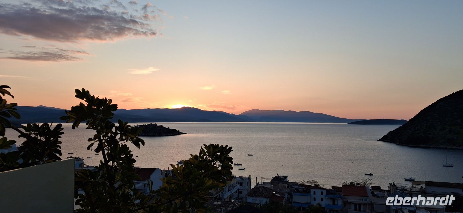 Sonnenaufgang vor Hotel Tolo &ndash; &copy; Georg Berger (Eberhardt TRAVEL)