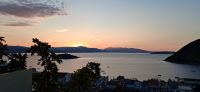 Sonnenaufgang vor Hotel Tolo &ndash; &copy; Georg Berger (Eberhardt TRAVEL)