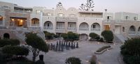 Santorini Hotelanlage &ndash; &copy; Georg Berger (Eberhardt TRAVEL)