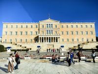 Das griechische Parlamentsgebäude am Syntagmaplatz in Athen &ndash; &copy; Simone Willner (Eberhardt TRAVEL)