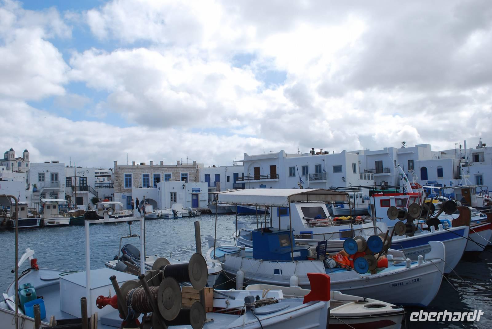 151. Hafen von Naousa &ndash; &copy; Sophie Hof (Eberhardt TRAVEL)