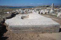 223. Statuesokel auf Delos &ndash; &copy; Sophie Hof (Eberhardt TRAVEL)