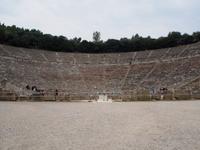 Theater in Epidaurus &ndash; &copy; Sinah Witzig (Eberhardt TRAVEL)