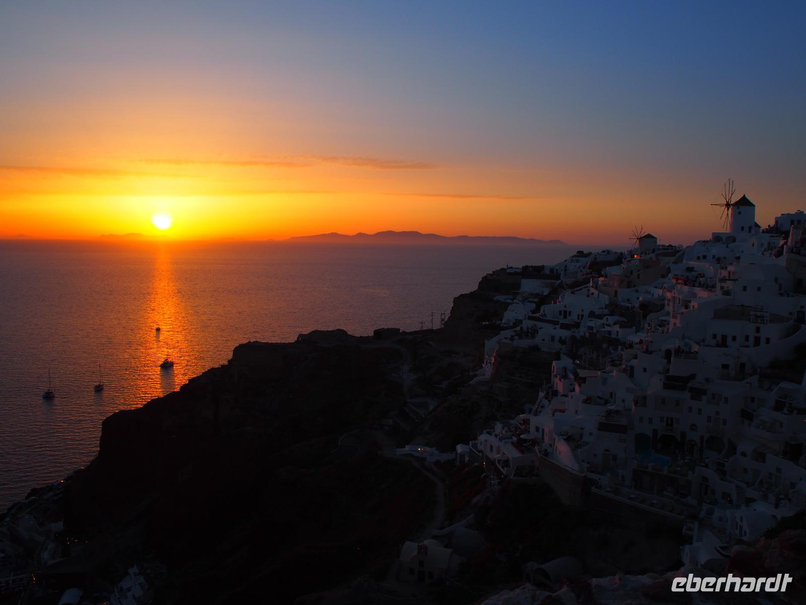 Santorin: Sonnenuntergang in Oía &ndash; &copy; Sinah Witzig (Eberhardt TRAVEL)
