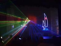 Laser Show am Theather bei AIDA Vita (2) &ndash; &copy; Benjamin Rodriguez Manzanares (Eberhardt TRAVEL)