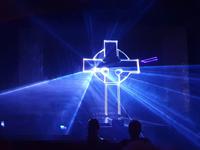 Laser Show am Theather bei AIDA Vita (3) &ndash; &copy; Benjamin Rodriguez Manzanares (Eberhardt TRAVEL)
