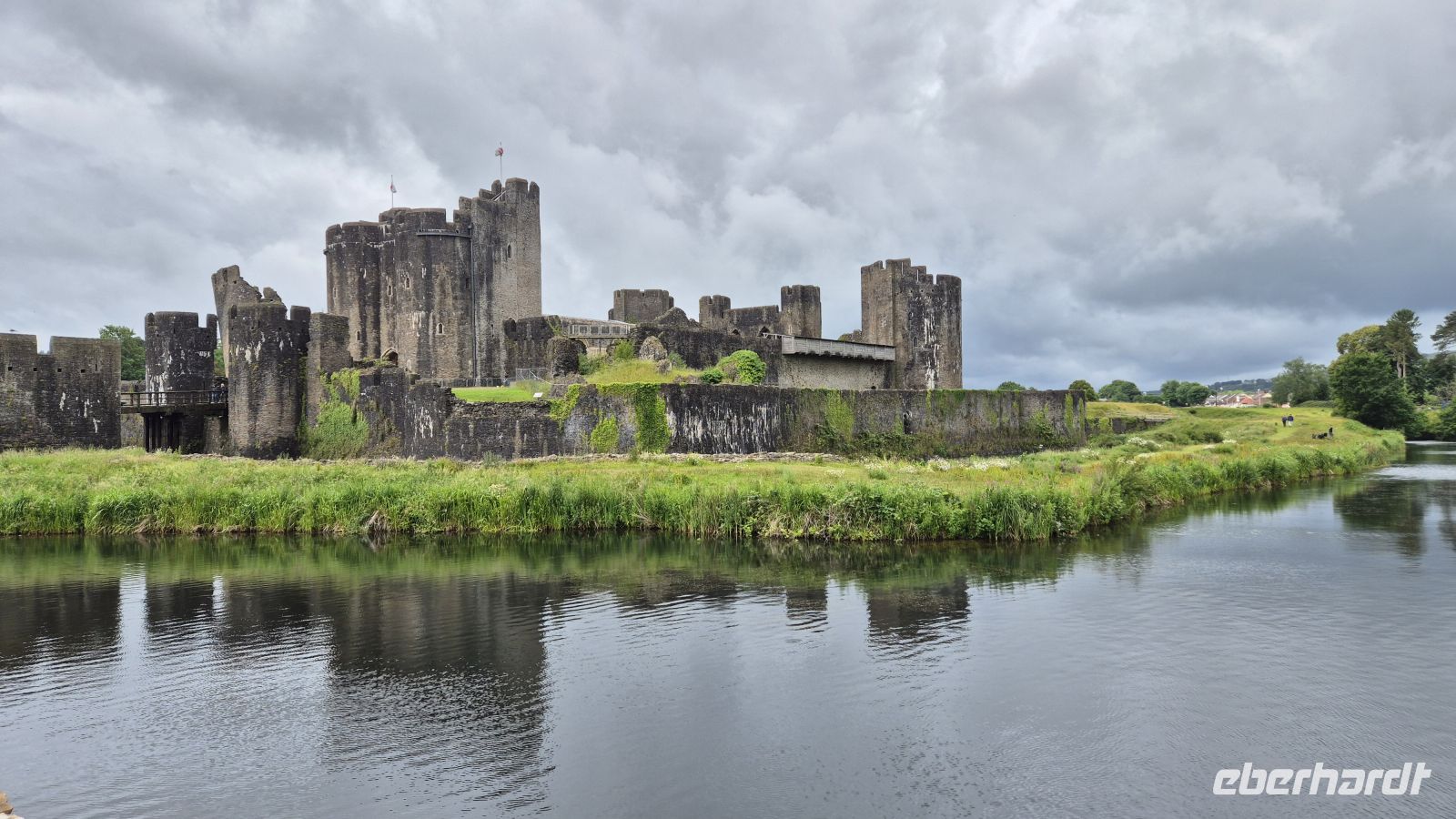 Caerphilly Castle &ndash; &copy; Sinah Witzig (Eberhardt TRAVEL)