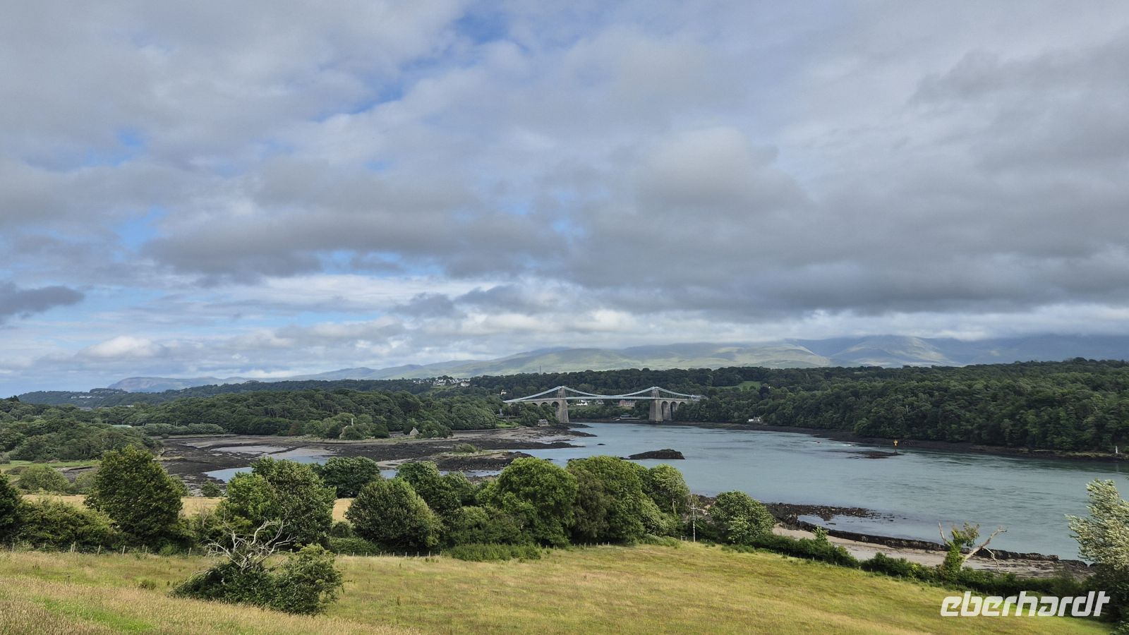 Menai Bridge &ndash; &copy; Sinah Witzig (Eberhardt TRAVEL)