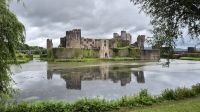 Caerphilly Castle &ndash; &copy; Sinah Witzig (Eberhardt TRAVEL)