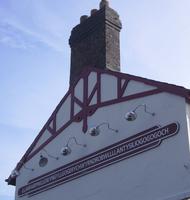 Ortsname mit 58 Buchstaben in Wales &ndash; &copy; Norbert Binder (Eberhardt TRAVEL)