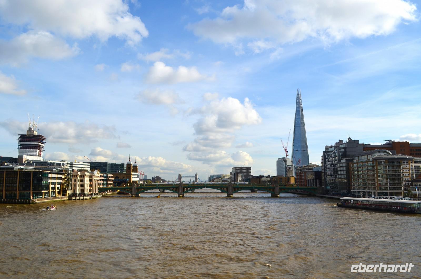 201 Millennium Bridge &ndash; &copy; Konrad Füssel (Eberhardt TRAVEL)