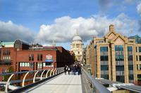 203 Millennium Bridge &ndash; &copy; Konrad Füssel (Eberhardt TRAVEL)