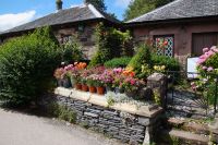 Vorgarten Luss, Loch Lomond &ndash; &copy; Andreas Böcker (Eberhardt TRAVEL)