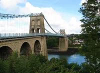 156 Menai Bridge &ndash; &copy; Konrad Füssel (Eberhardt TRAVEL)