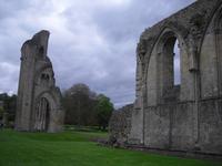 Glastonbury Abbey &ndash; &copy; Norbert Binder (Eberhardt TRAVEL)
