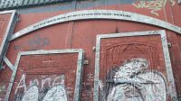 20230715_145531 Worte des Dalai Lama an der Peace Wall.jpg &ndash; &copy; Marlies Thrum (Eberhardt TRAVEL)