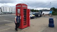 Zeit zum Telefonieren ? 20230803 171756 &ndash; &copy; Marlies Thrum (Eberhardt TRAVEL)