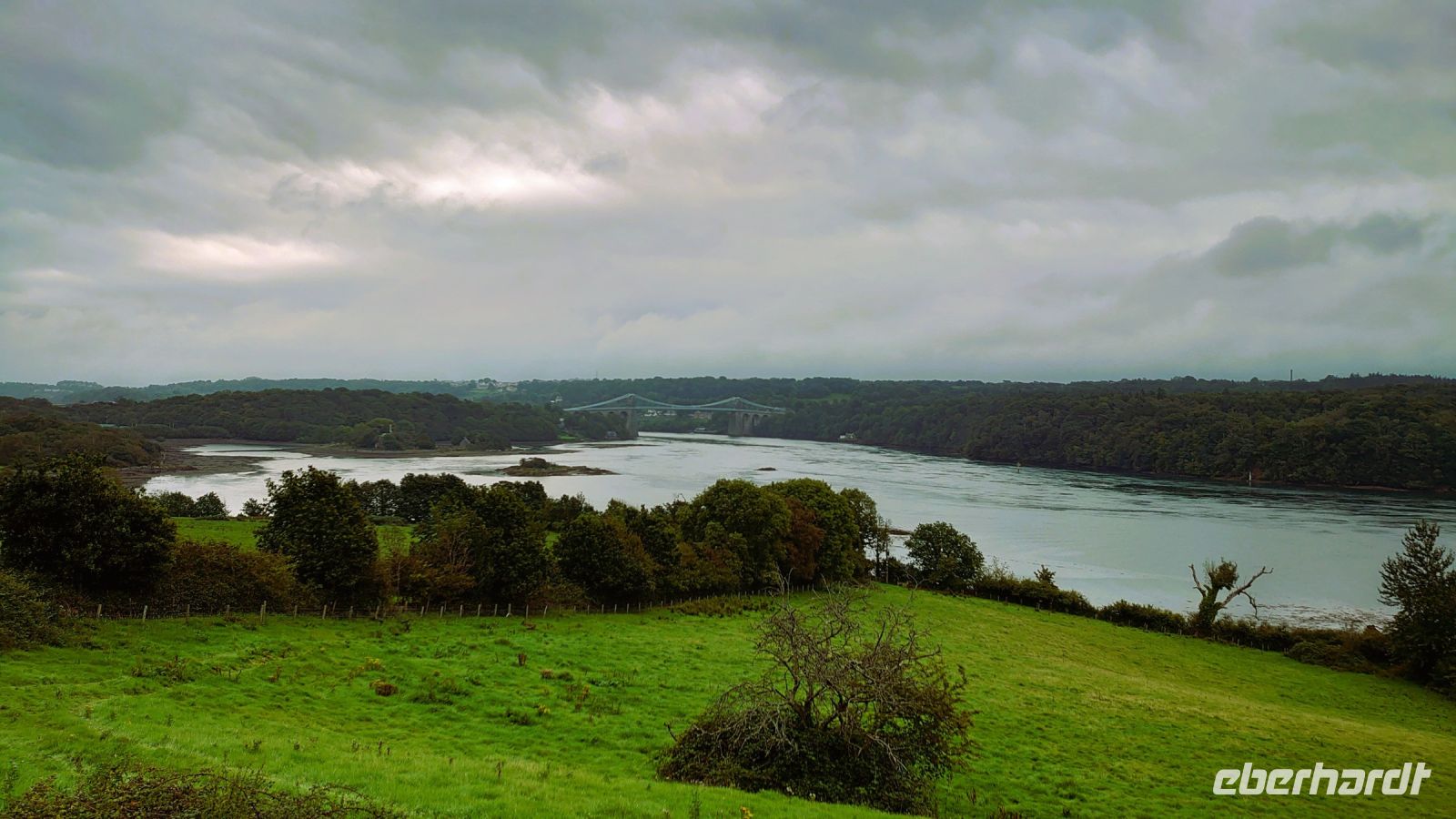 Menai Suspension Bridge.JPG &ndash; &copy; Burkhard Herpich (Eberhardt TRAVEL)