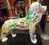 Groß und Bunt - Ein Hund.JPG &ndash; &copy; Burkhard Herpich (Eberhardt TRAVEL)