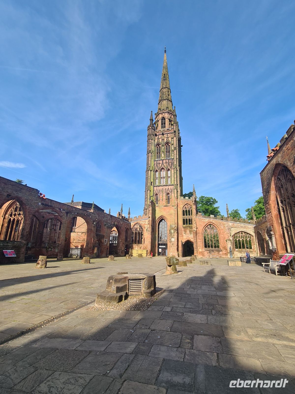 Tag 4 - Coventry -  Ruine der alten Kathedrale.jpg &ndash; &copy; Jana Wessendorf (Eberhardt TRAVEL)