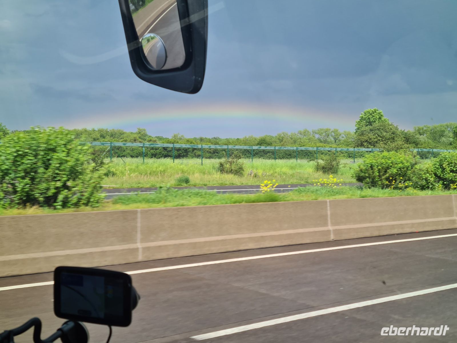 Tag 12 - Heimfahrt mit niemals enden wollenden Regenbogen (2).jpg &ndash; &copy; Jana Wessendorf (Eberhardt TRAVEL)