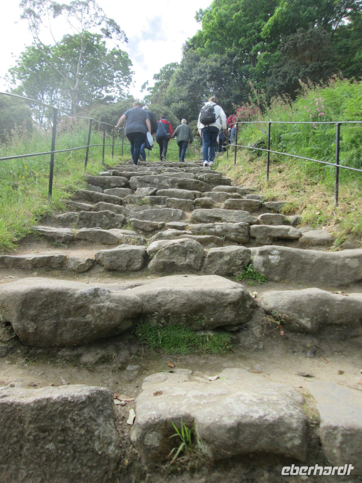 Aufstieg zur Burg &ndash; &copy; Heike Heinen (Eberhardt TRAVEL)