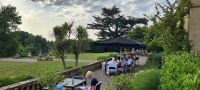 Im Garten &ndash; &copy; Sylvia Führ (Eberhardt TRAVEL)