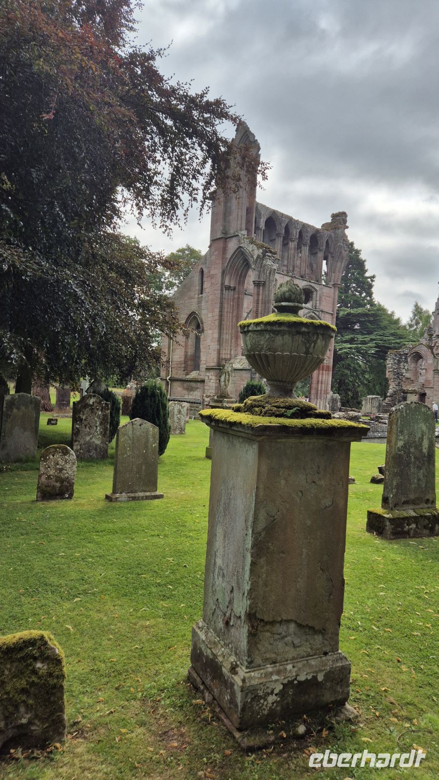 Dryburgh Abbey &ndash; &copy; Sinah Witzig (Eberhardt TRAVEL)