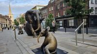 wieder Figuren von Gillie und Marc &ndash; &copy; Marlies Thrum (Eberhardt TRAVEL)