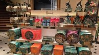 es weihnachtet bereits im Harrods &ndash; &copy; Marlies Thrum (Eberhardt TRAVEL)