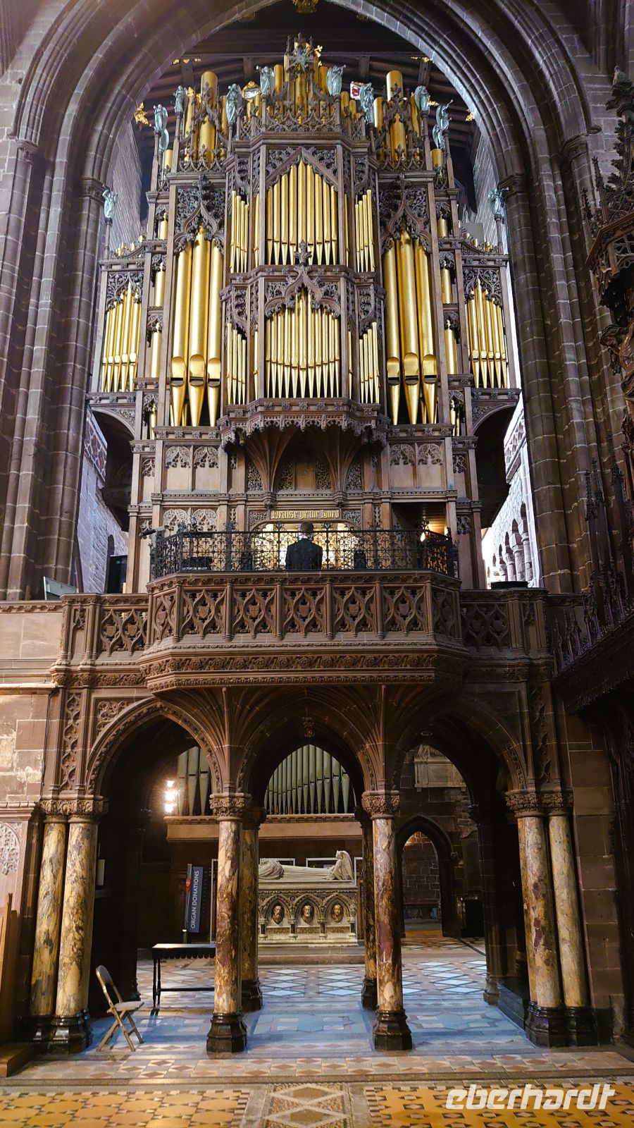 107 Im Innern der Kathedrale, Chester &ndash; &copy; Burkhard Herpich (Eberhardt TRAVEL)