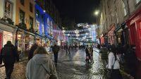 abendlicher Spaziergang durch die Victoria Street &ndash; &copy; Marlies Thrum (Eberhardt TRAVEL)