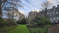 Bummel durch den Park am Palace of Holyrood House