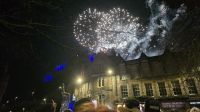 Feuerwerk über dem Edinburgh Castle