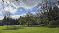 Park hinter dem Palace of Holyroodhouse &ndash; &copy; Marlies Thrum (Eberhardt TRAVEL)