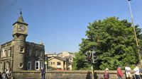 Fahrt durch Leith in Edinburgh &ndash; &copy; Marlies Thrum (Eberhardt TRAVEL)