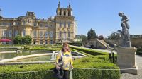 mit mehr als 32 °C unterwegs im Blenheim Palace &ndash; &copy; Marlies Thrum (Eberhardt TRAVEL)