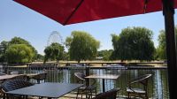wohlverdiente Pause bei wieder 33 °C &ndash; &copy; Marlies Thrum (Eberhardt TRAVEL)