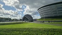 Ufo und Gürteltier in Glasgow