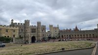der untere Hof in Windsor Castle &ndash; &copy; Marlies Thrum (Eberhardt TRAVEL)