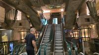 Rolltreppen im Harrods &ndash; &copy; Marlies Thrum (Eberhardt TRAVEL)