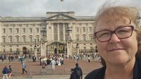 vor dem Buckingham Palast &ndash; &copy; Marlies Thrum (Eberhardt TRAVEL)