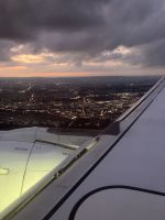 Frankfurt von oben, Ankunft bei Nacht