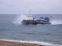 Hover Travel &ndash; &copy; Norbert Binder (Eberhardt TRAVEL)