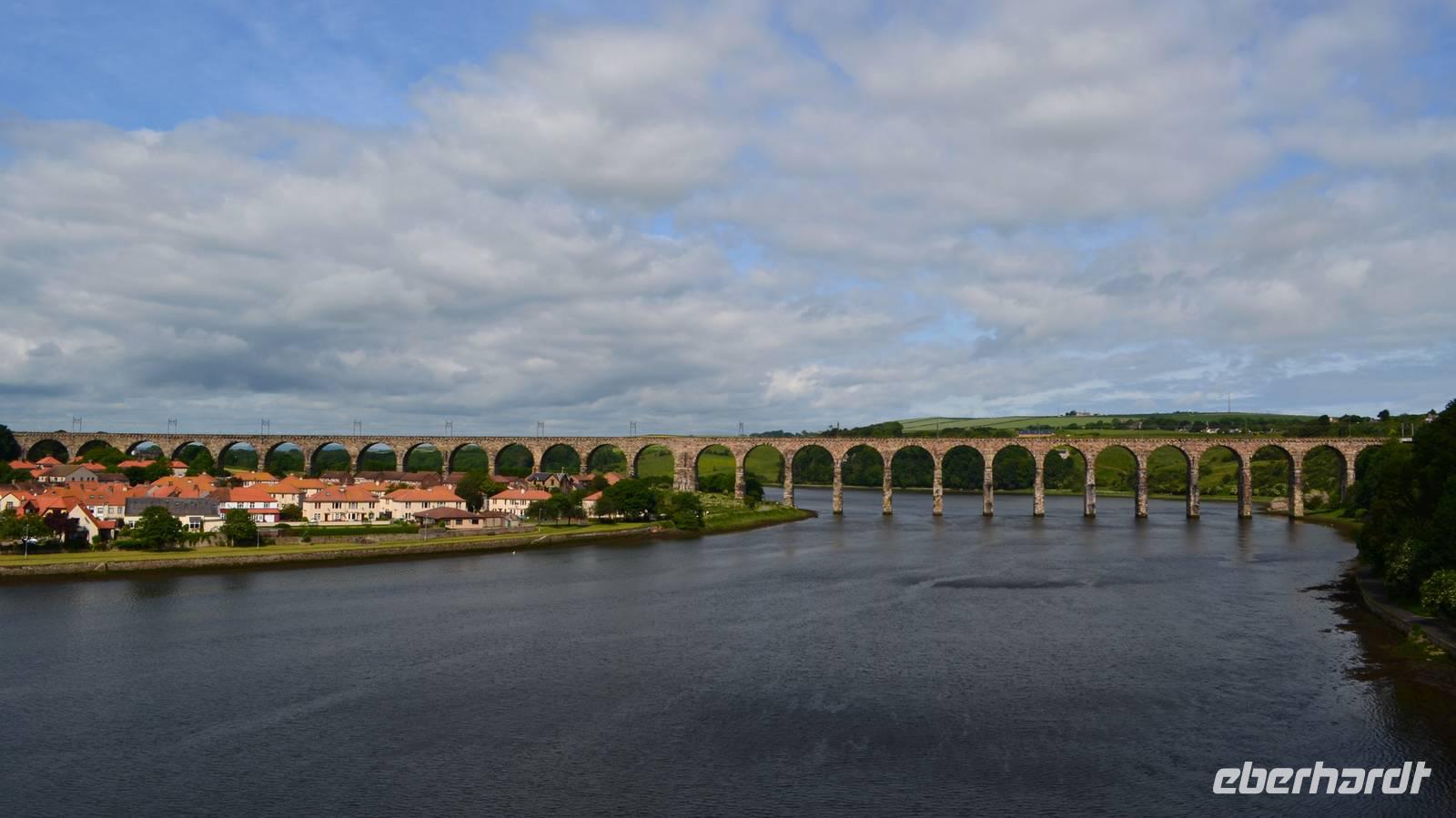 584 Berwick upon Tweed, Stephensons Railwaybridge &ndash; &copy; Konrad Füssel (Eberhardt TRAVEL)